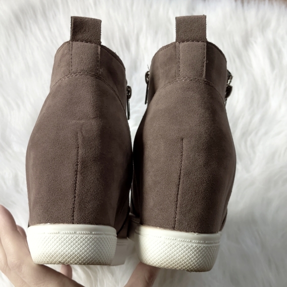 Mocha Platform Sneakers - Picture 8 of 14